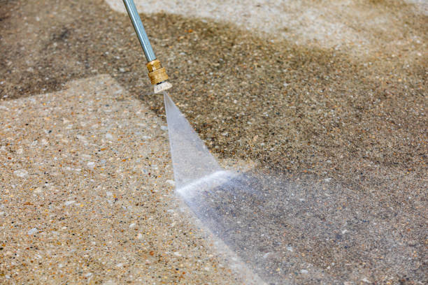 Best Gutter Cleaning  in Hillsborough, CA
